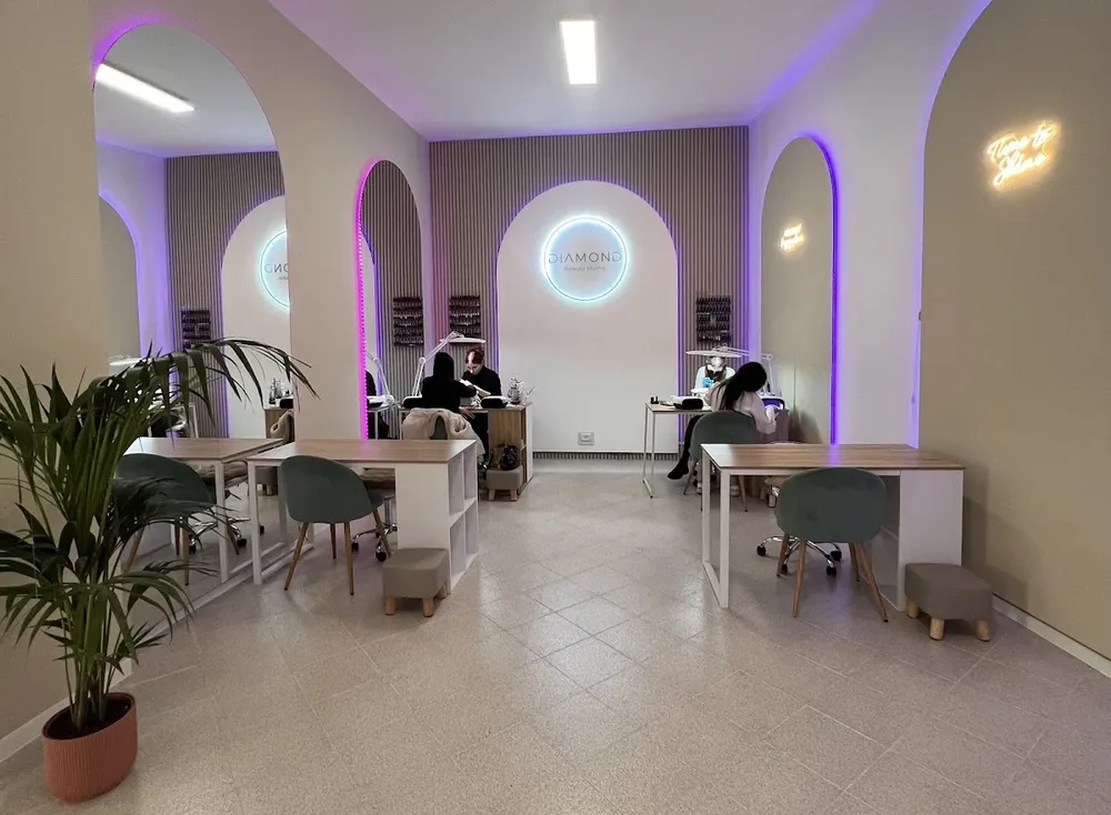 Diamond beauty studio