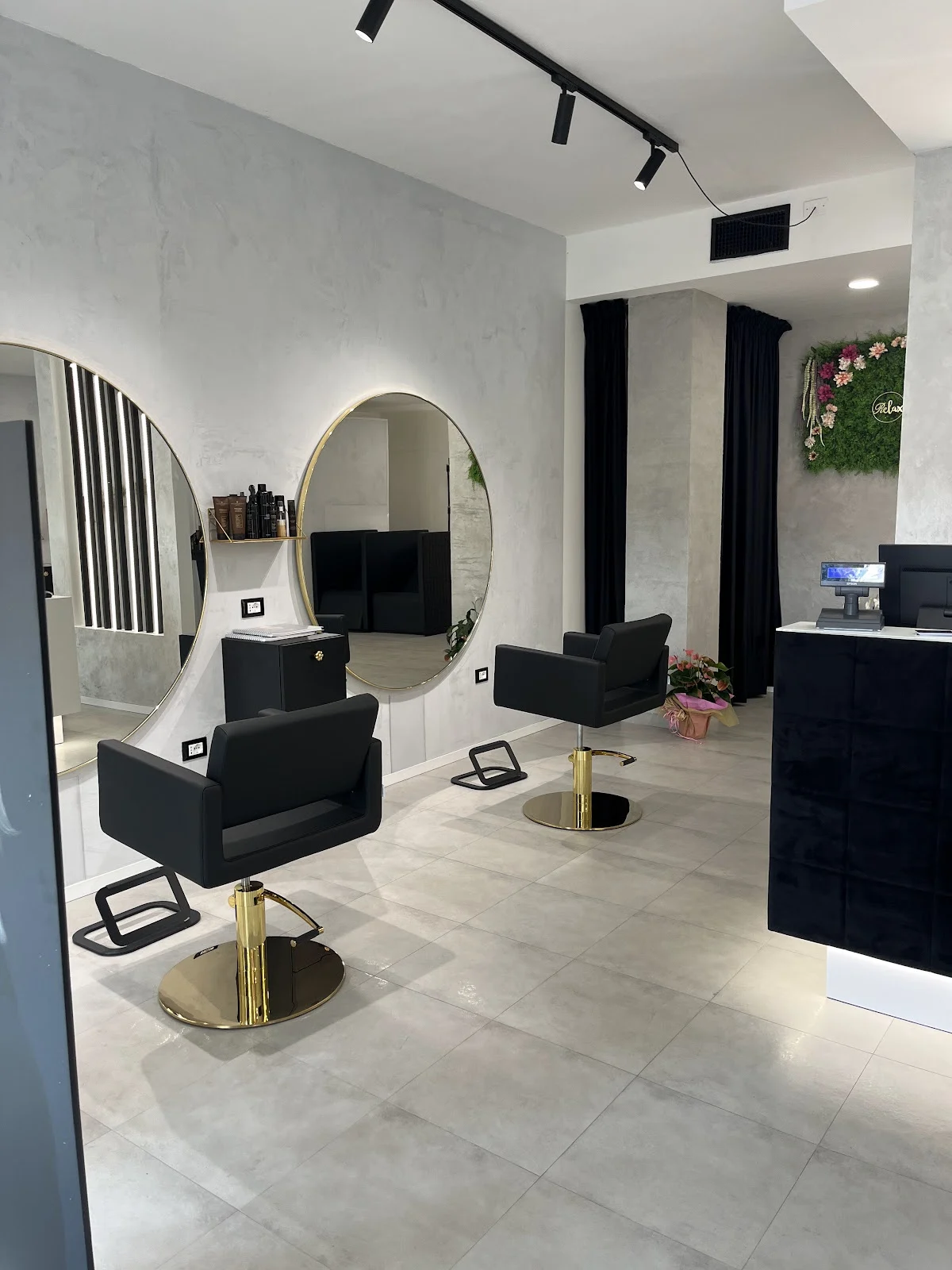 GLOW HAIR STUDIO S.R.L. - 3