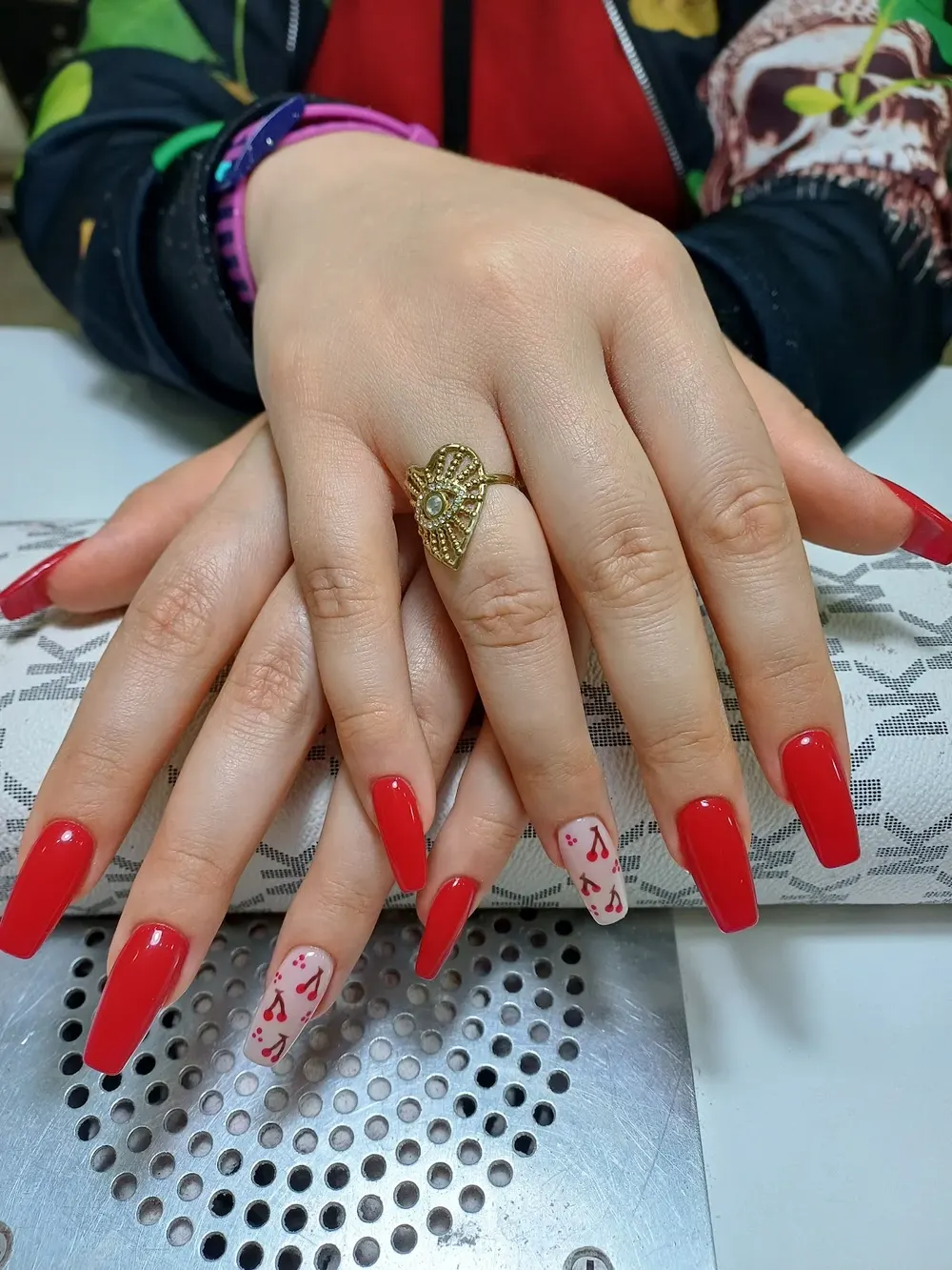 Miss Molly Nail - 3