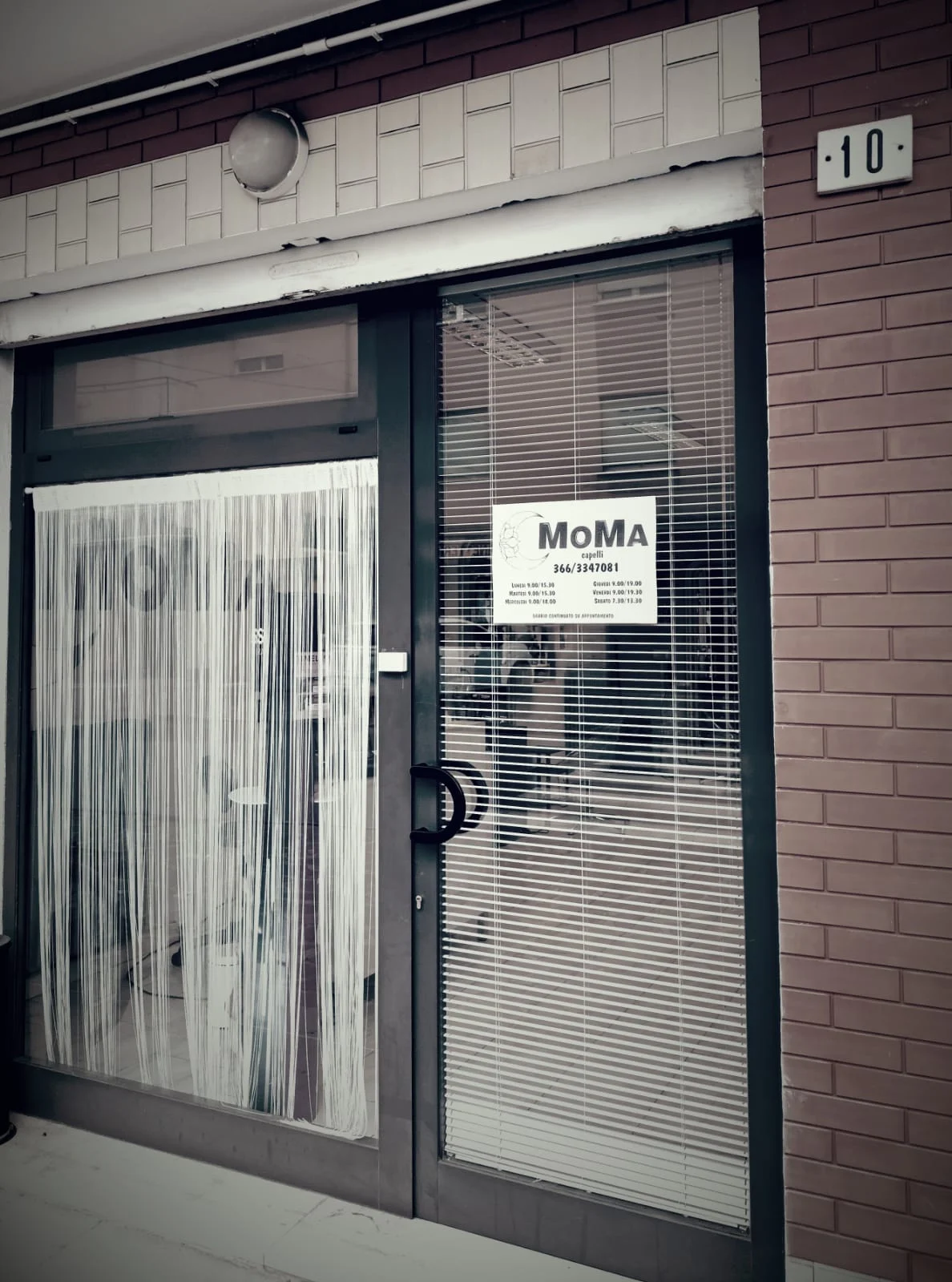 Moma Capelli