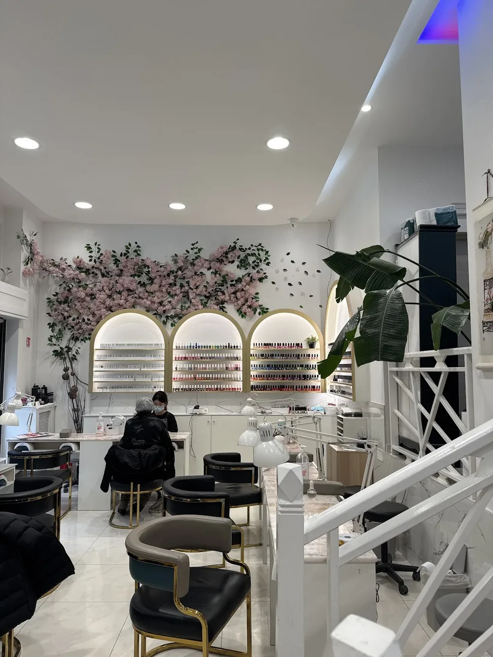 NAIL STUDIO N.1 - 4