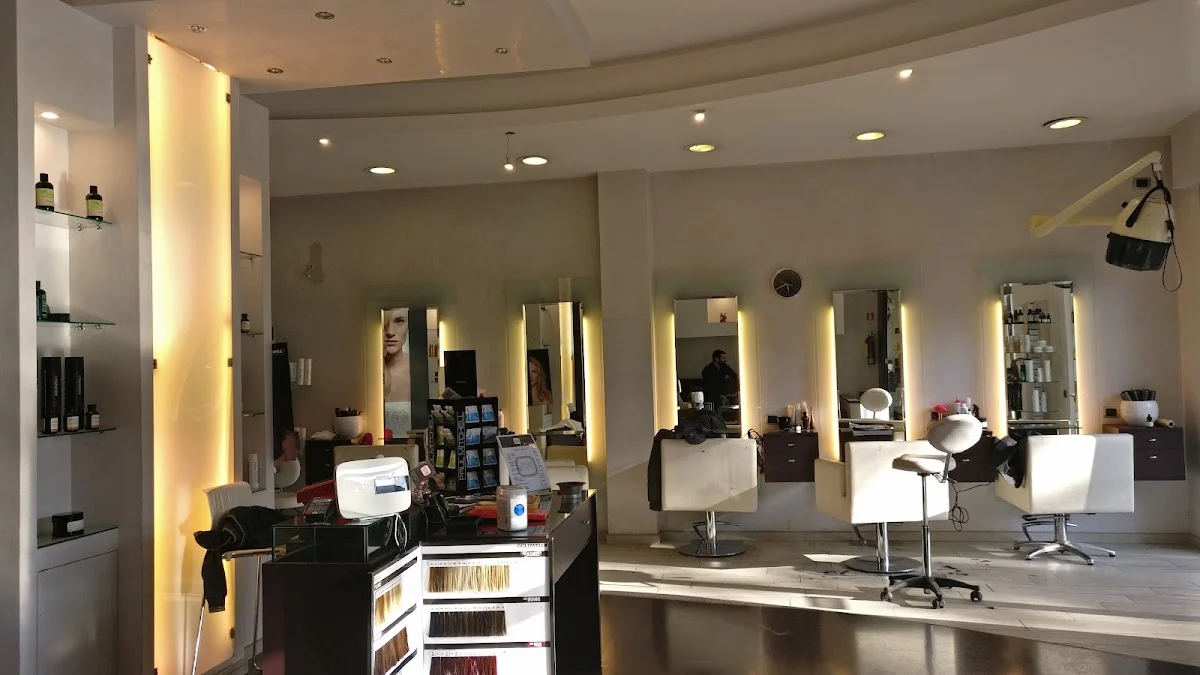 Officine Figaro Di Lo Schiavo Maurizio
