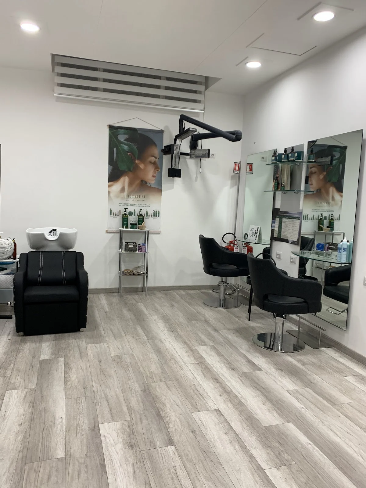 PARRUCCHIERE & ESTETICA - 2