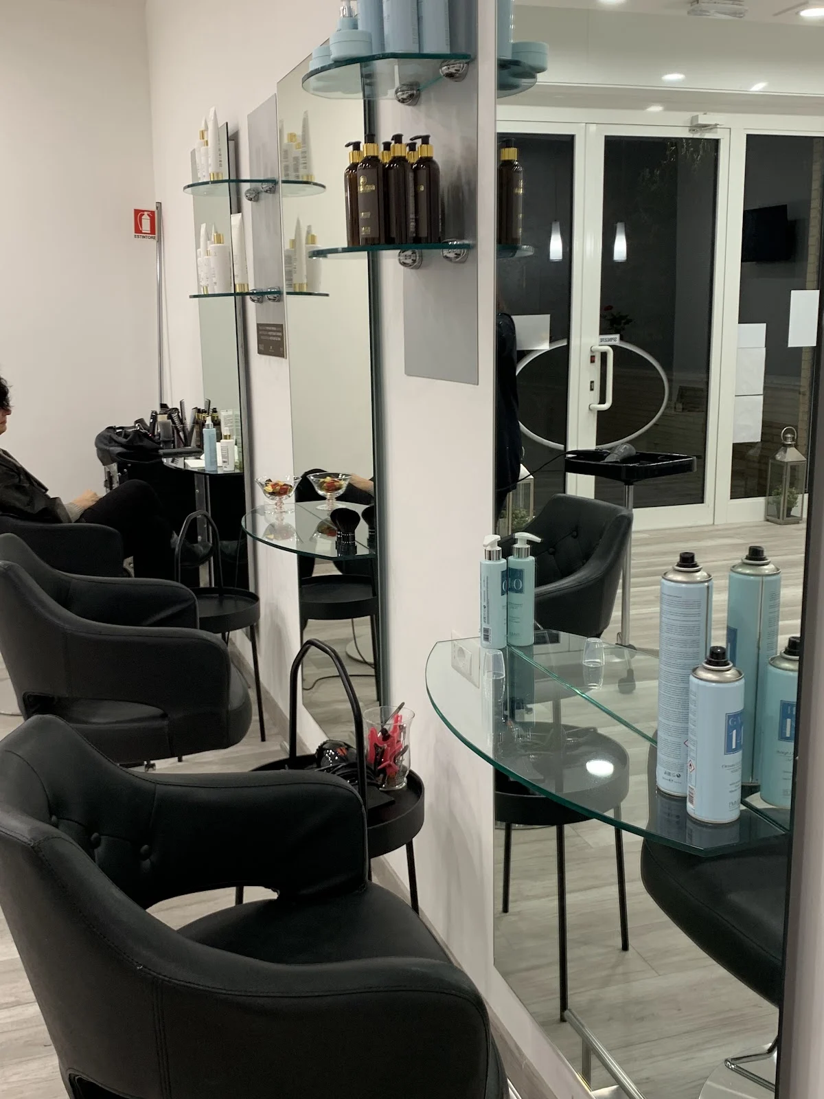 PARRUCCHIERE & ESTETICA