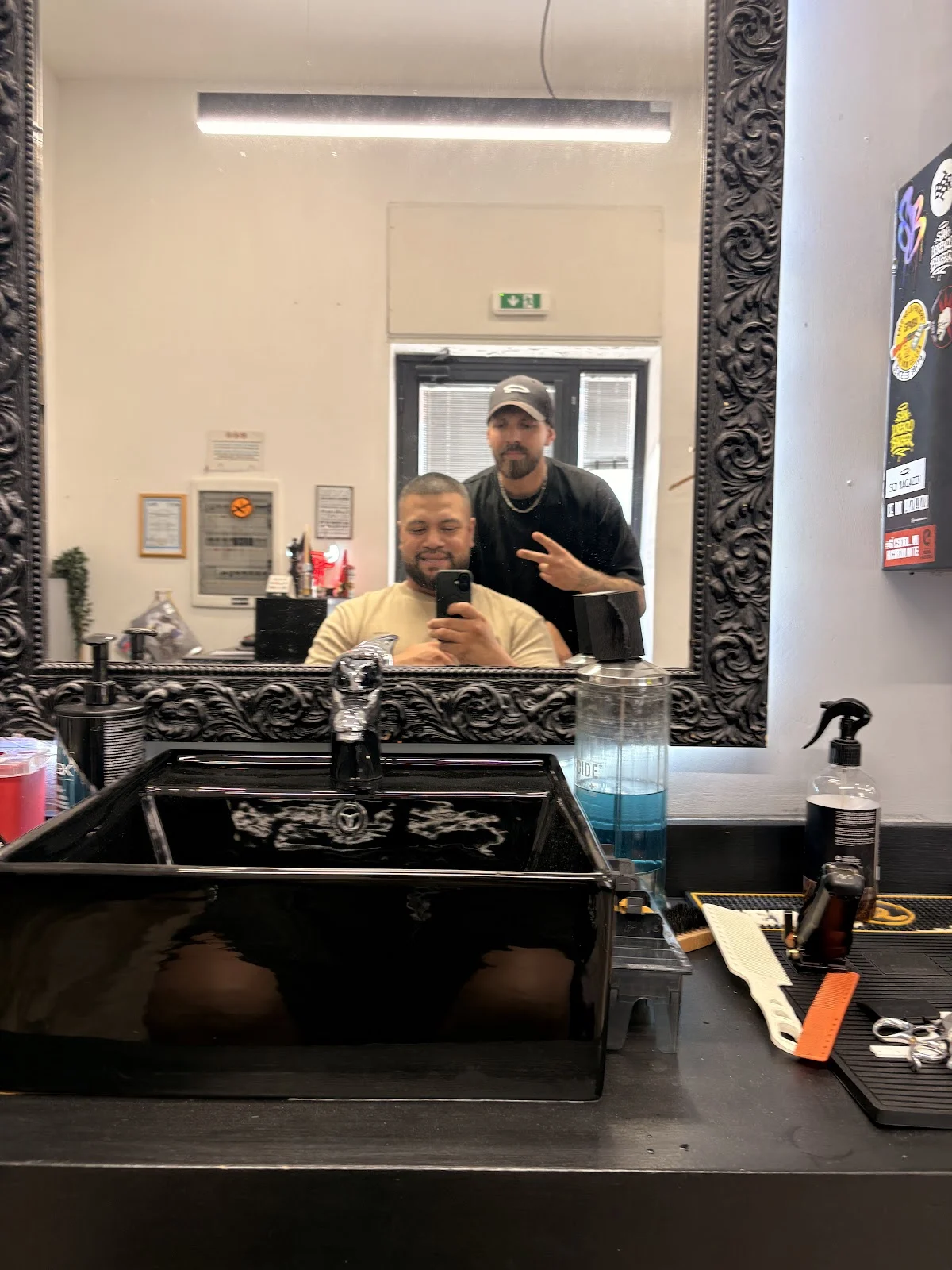 San Lorenzo Barber - 2
