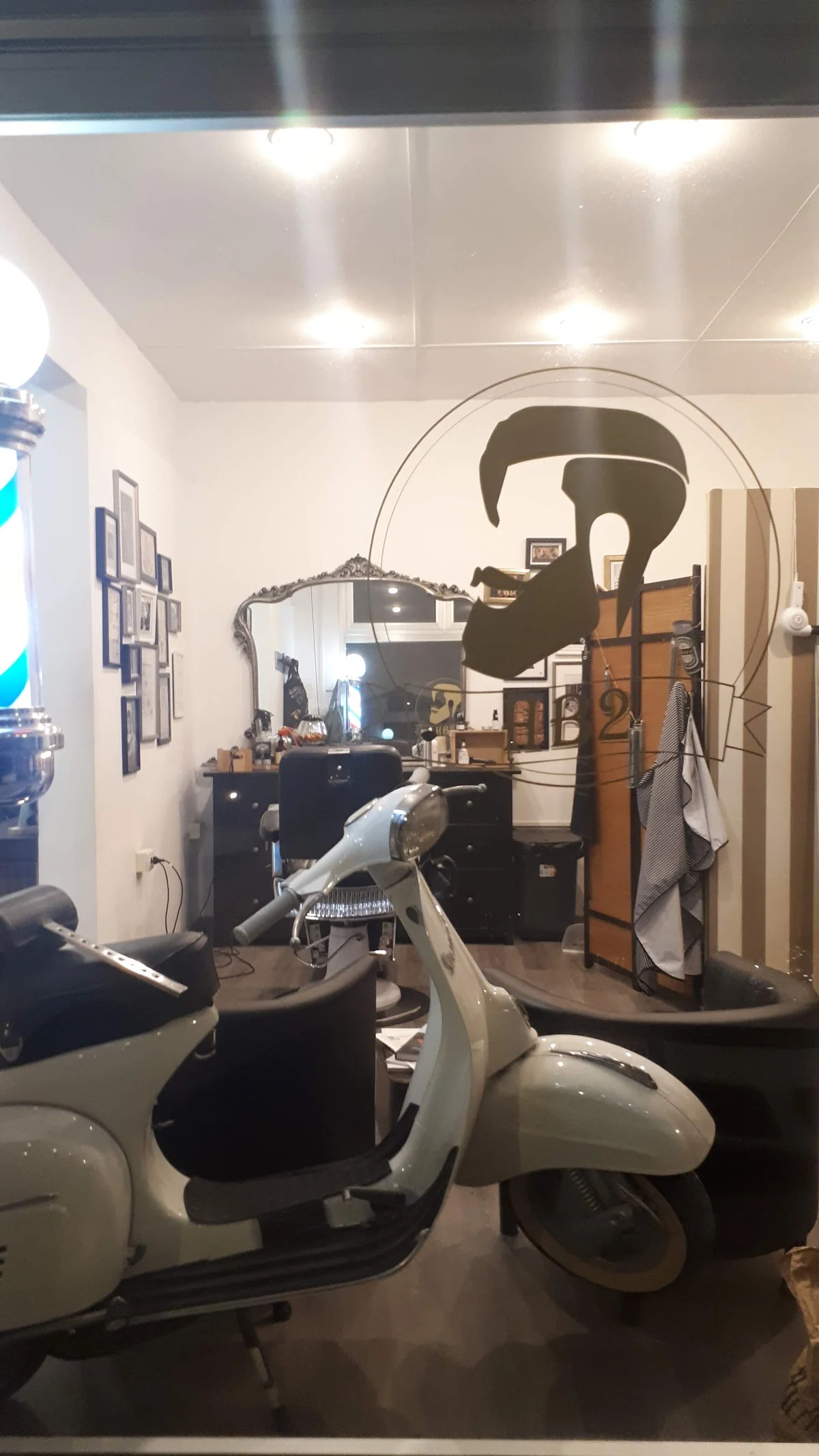 SEAMA Ancona / Hb2 Barbershop - 2