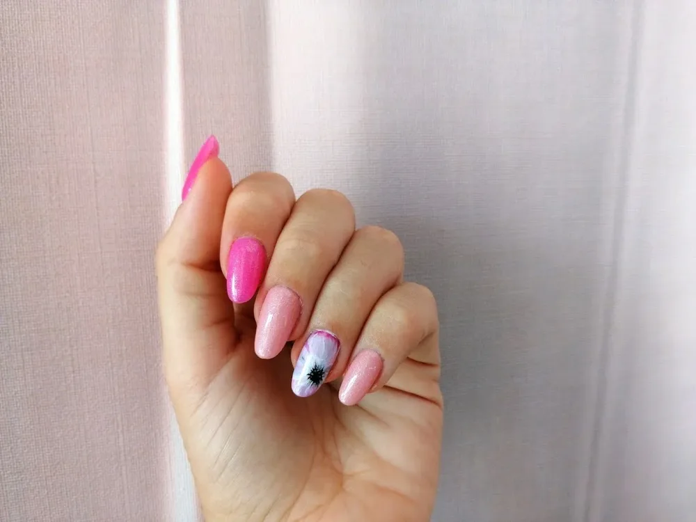 Tulips Nails & Beauty - 2