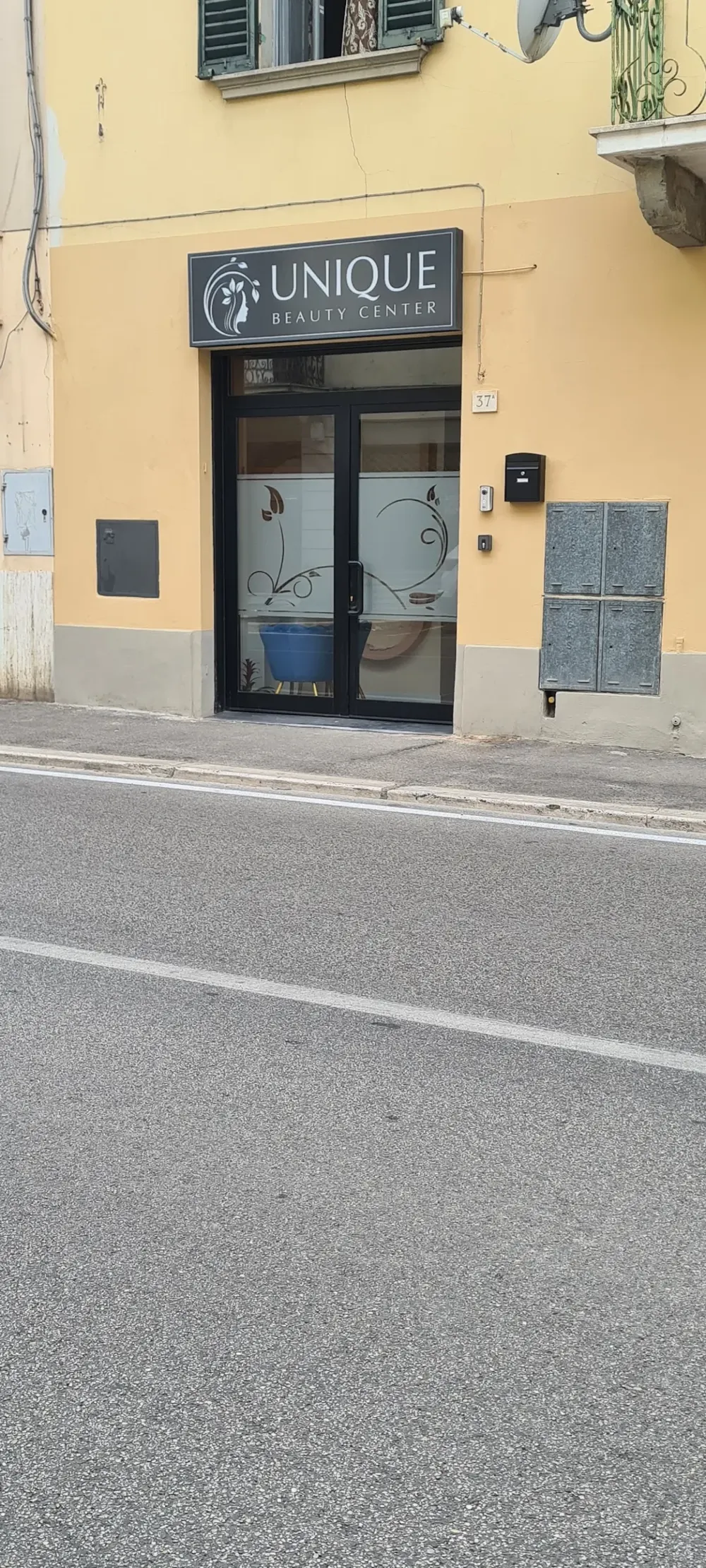 Unique Beauty Center di Mindru Marcela