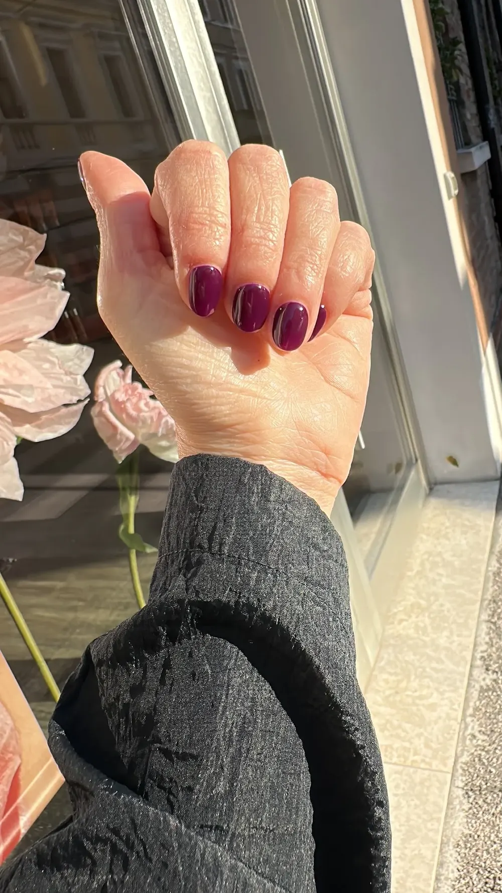 VV NAIL - 2